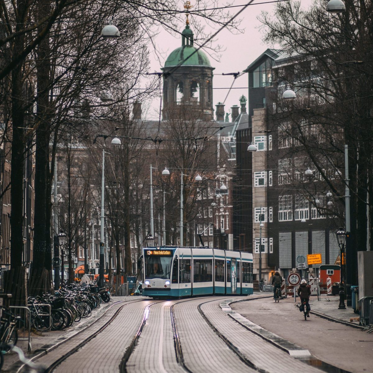 veiligheidspersoon tram bij binck