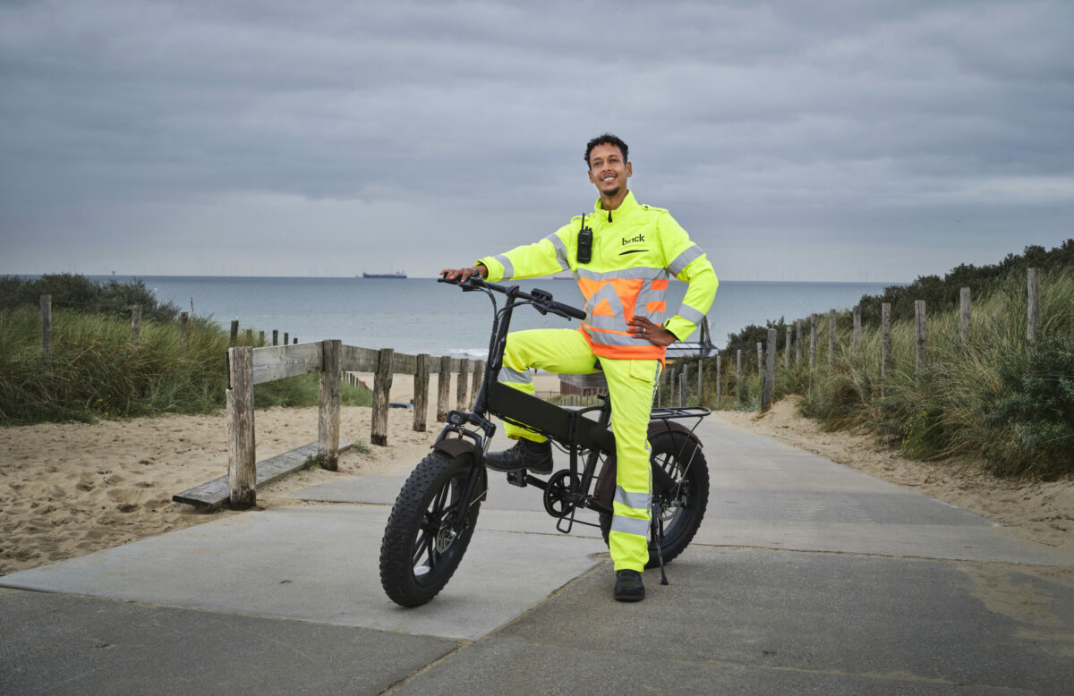 verkeersregelaar op fatbike